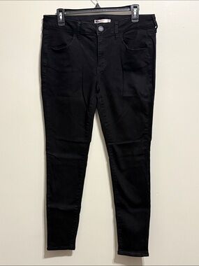 SO Black Women's Skinny Jeans - Sleek Stretch Fit
